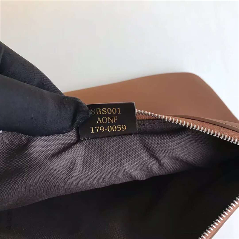 001 FENDI芬迪 F IS FEND 三套索環 牛皮拼蛇皮 手拿包 藍白啡