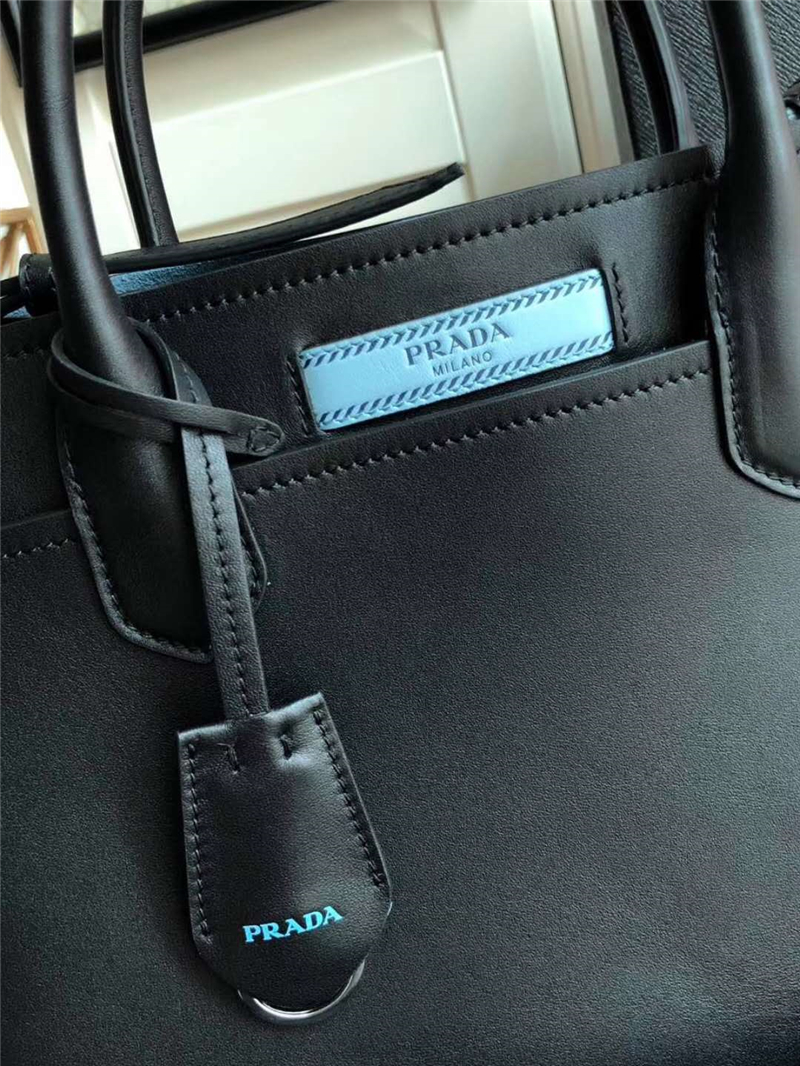 1BA178 Prada普拉達(dá) 進(jìn)口小牛皮 麂皮襯里 女手提包 黑色