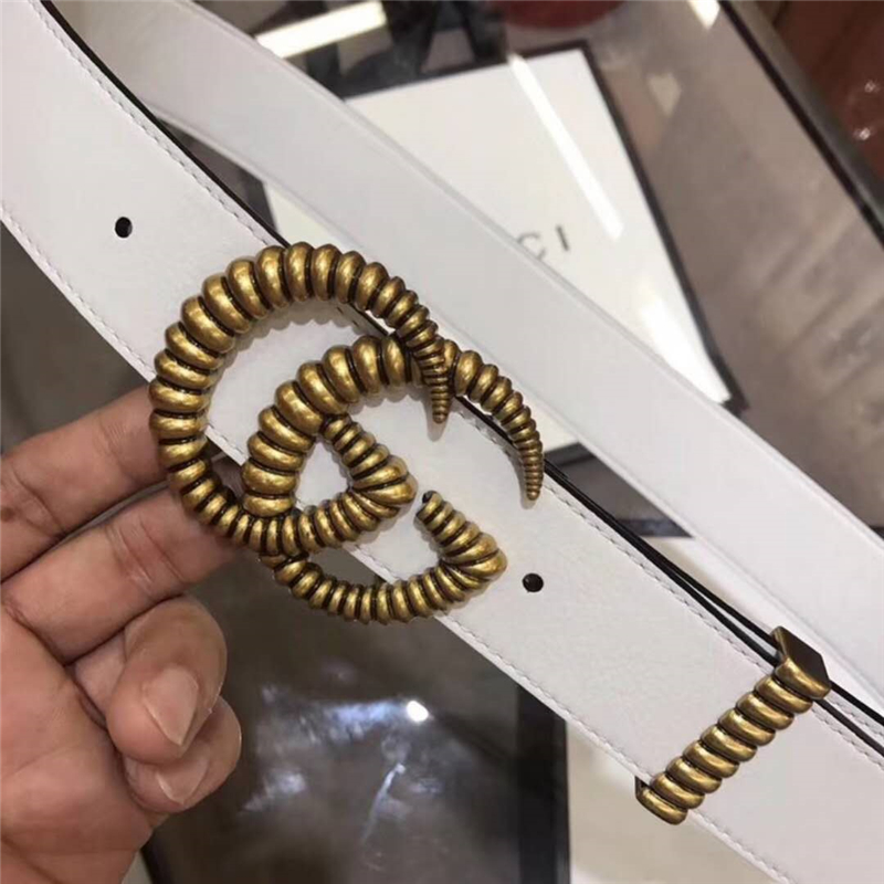 Gucci 2018年新款 平紋原廠牛皮 GG互扣式 雙G帶扣 男女皮帶