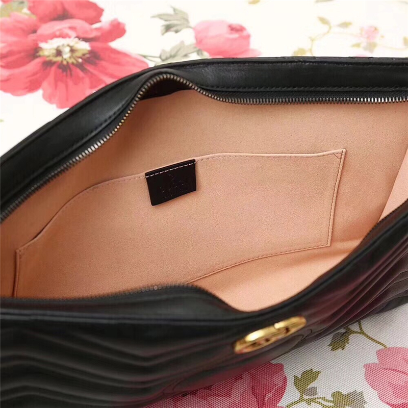 488450 Gucci包包 古馳手拿包 波浪紋鏈條包 進(jìn)口小牛皮 黃銅