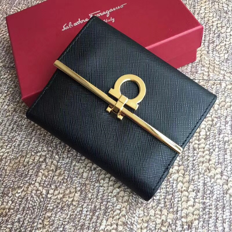 224639 Ferragamo菲拉格慕 Gancio馬蹄扣 翻蓋法式錢包