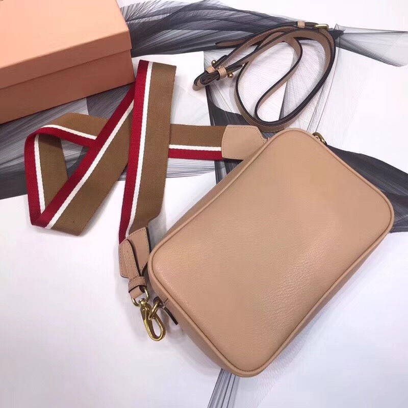 5BH116 繆繆專柜新款相機包 山羊皮 長方形 單肩斜跨包 卡其色