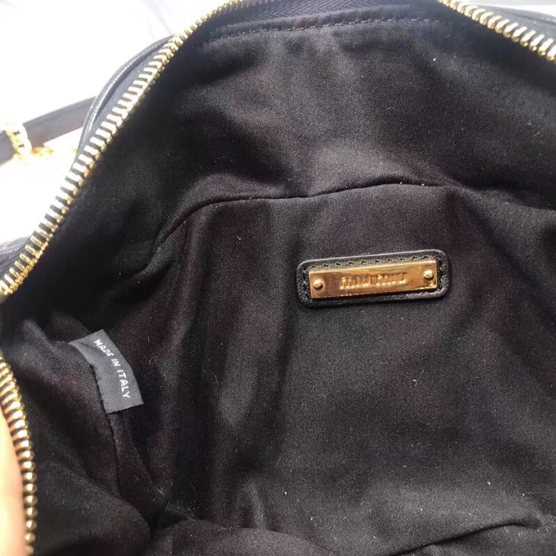 5BL010 MIUMIU專柜新款 腰包 褶皺綿羊皮 腰包單肩 兩用包 黑色