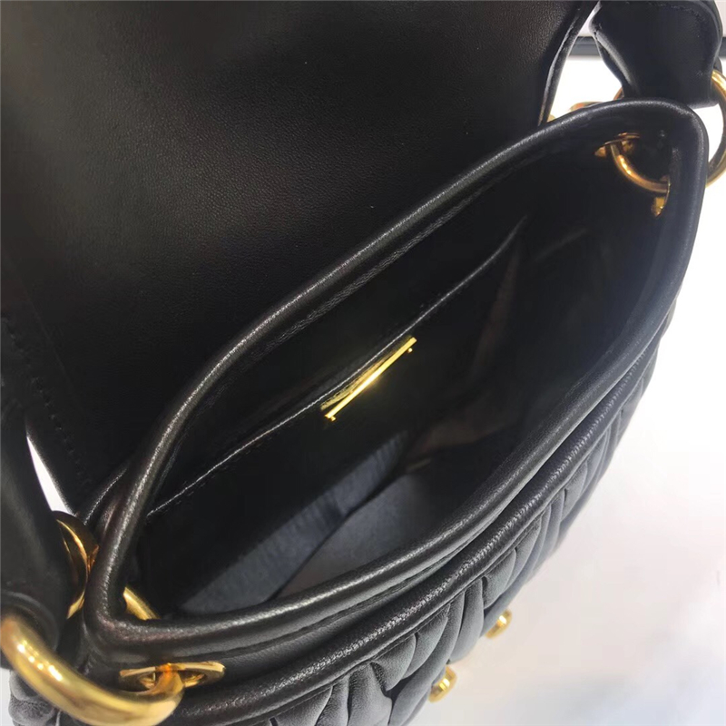 5BH111 MIUMIU專柜新品 小羊皮 小號 仿水晶裝飾帶扣 手提單肩包 黑色