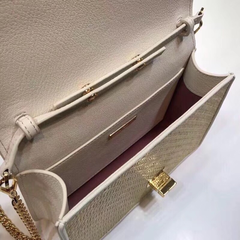 5BF068 MIUMIU專柜新款 草編皮革 仿水晶帶扣 轉(zhuǎn)鎖翻蓋 肩包 白色