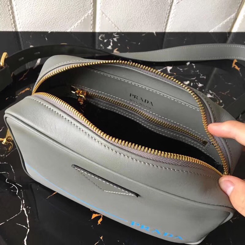 1BH093 Prada普拉達 進口牛皮 簡約 普拉達單肩包 灰色