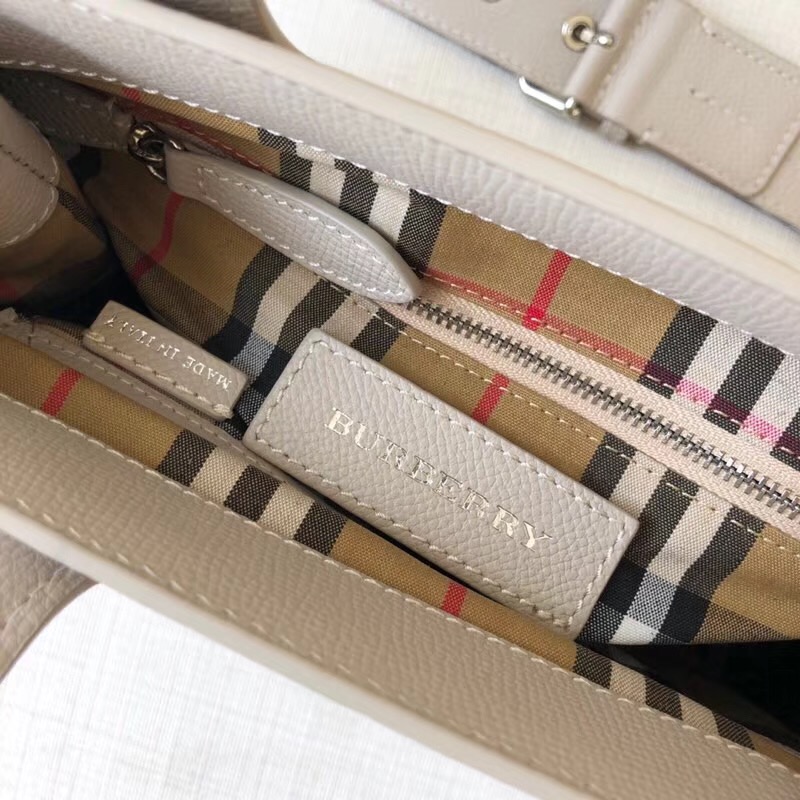 40800741 巴寶莉 The Banner 小號 皮革拼Vintage格紋 班納手袋 白色