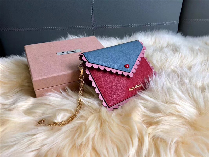 5MF001 MIUMIU 專柜最新 LOVE愛心系列 信封小錢夾 紅色