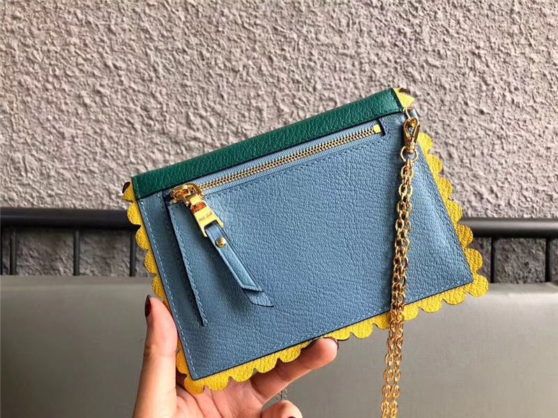 5MF001 MIUMIU 專柜最新 LOVE愛心系列 信封小錢夾 藍(lán)色