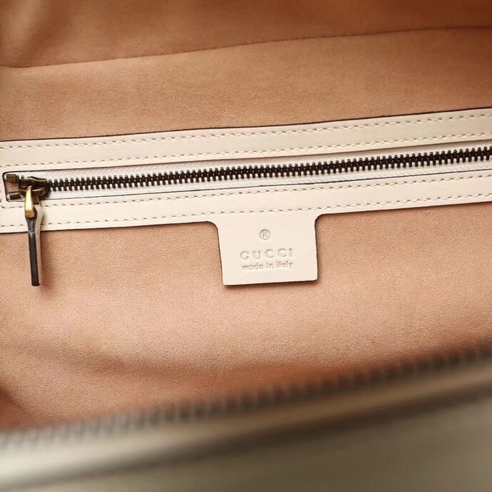 498100 Gucci GG Marmont系列 絎縫 翻蓋 肩背包 白色