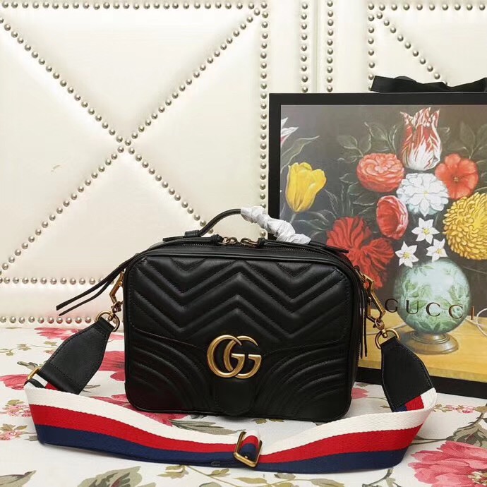 498100 Gucci GG Marmont系列 絎縫 翻蓋 肩背包 黑色