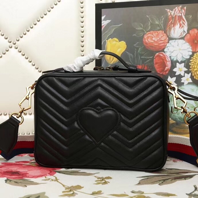 498100 Gucci GG Marmont系列 絎縫 翻蓋 肩背包 黑色