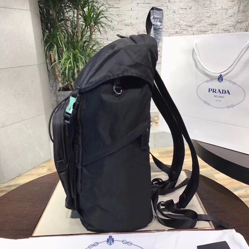 2VZ135 Prada背包 機器人圖案 尼龍 大容量 時尚雙肩包 鈷藍色