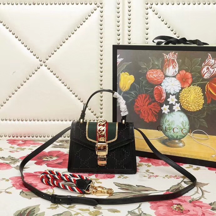 470270 Gucci Sylvie新款 絲絨拼皮 鏈扣 編織繩肩帶 手提肩包 黑色