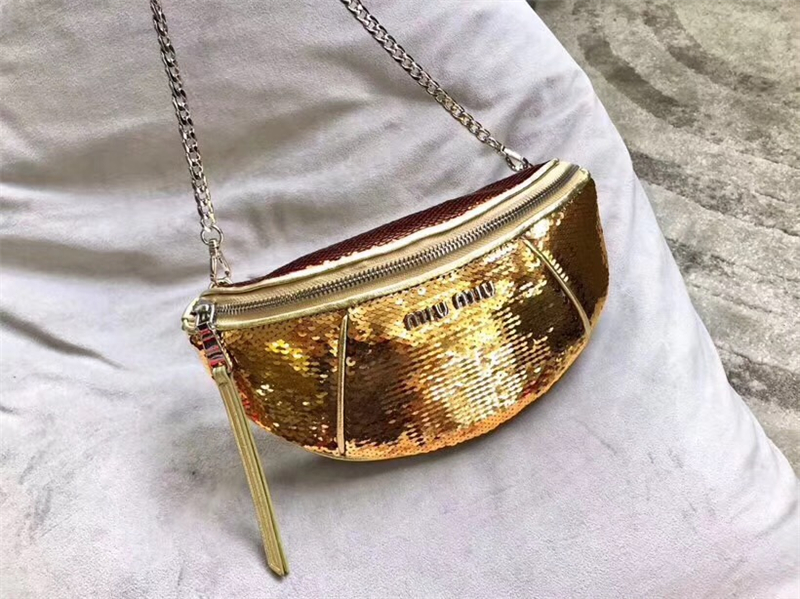 5BL010 MIUMIU 專柜新款 手工珠刺繡 亮片腰包 金色