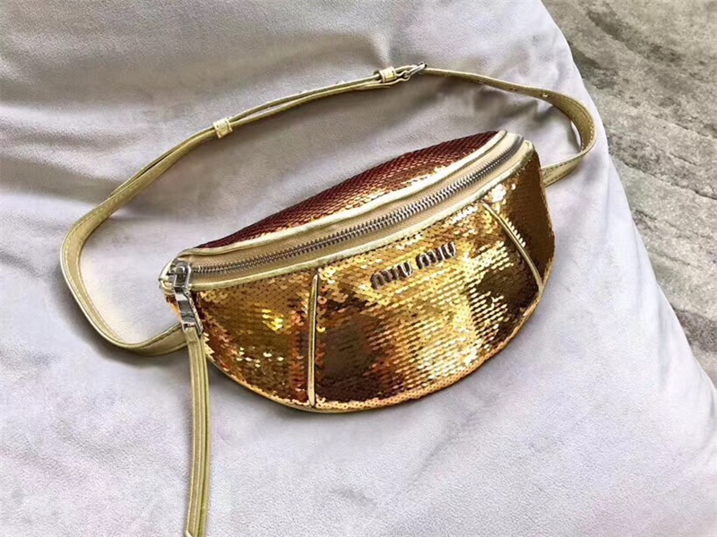 5BL010 MIUMIU 專柜新款 手工珠刺繡 亮片腰包 金色