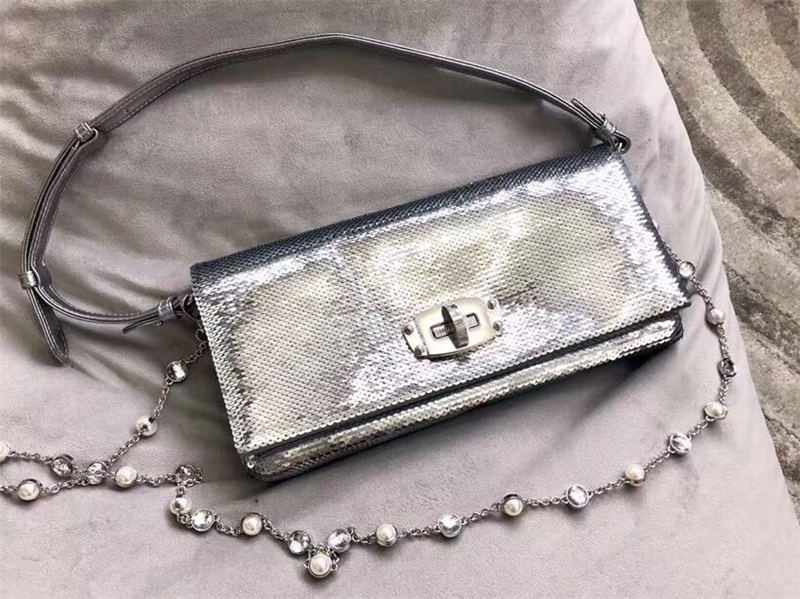 5BD233 MIUMIU 專柜新款 手工珠刺繡 亮片鉆石鏈條包 銀色