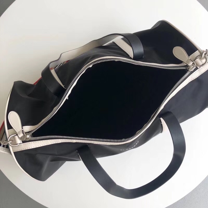 40743781 Burberry 中號 拼色 Vintage格紋 圓筒旅行袋 黑色