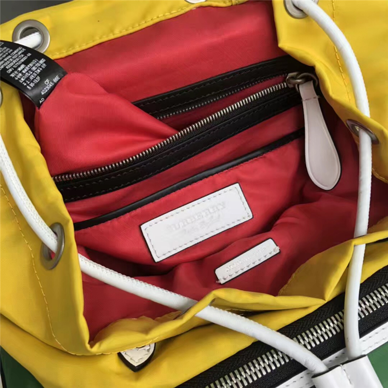 40765121 Burberry 中號 The Rucksack 拼色尼龍皮革 軍旅背包 黃綠色