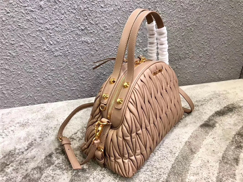 5BB034 MIUMIU繆繆 專柜新款 軟羊革手提包 月牙包 卡其