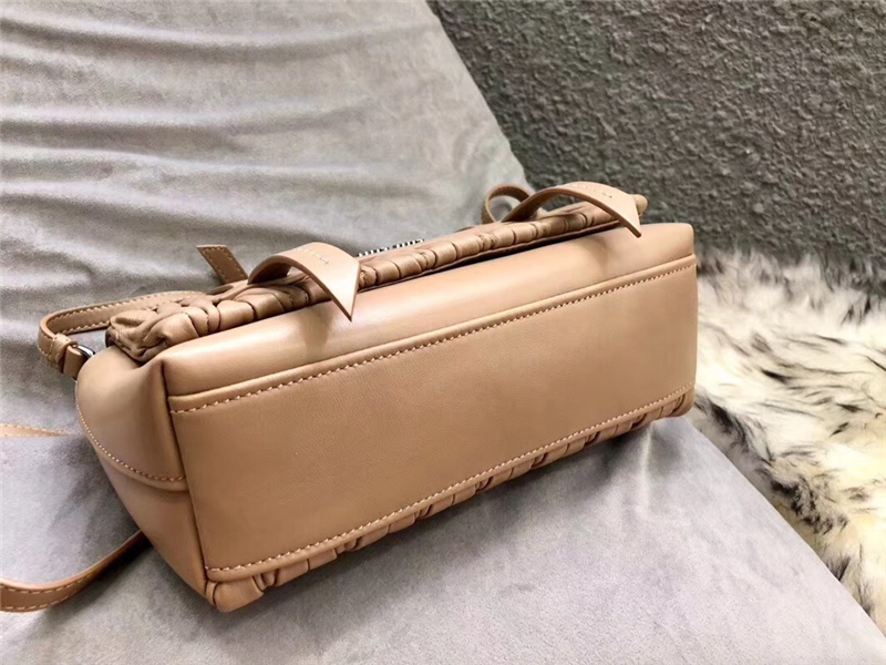 5BD076 MIUMIU繆繆 專柜新款 Grace Lux 小羊皮 單肩斜跨包 卡其