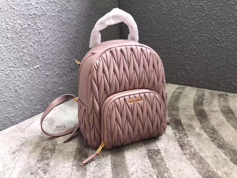 5BZ022 MIUMIU繆繆 專柜新款 提花凸紋羊皮 大號雙肩包 粉色