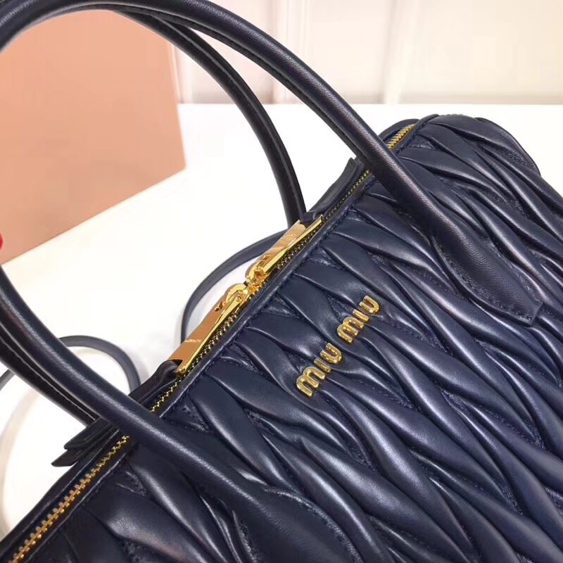 5BB033 MIUMIU繆繆 專柜新款 TOP HANDLE 軟羊革手提包 藏藍