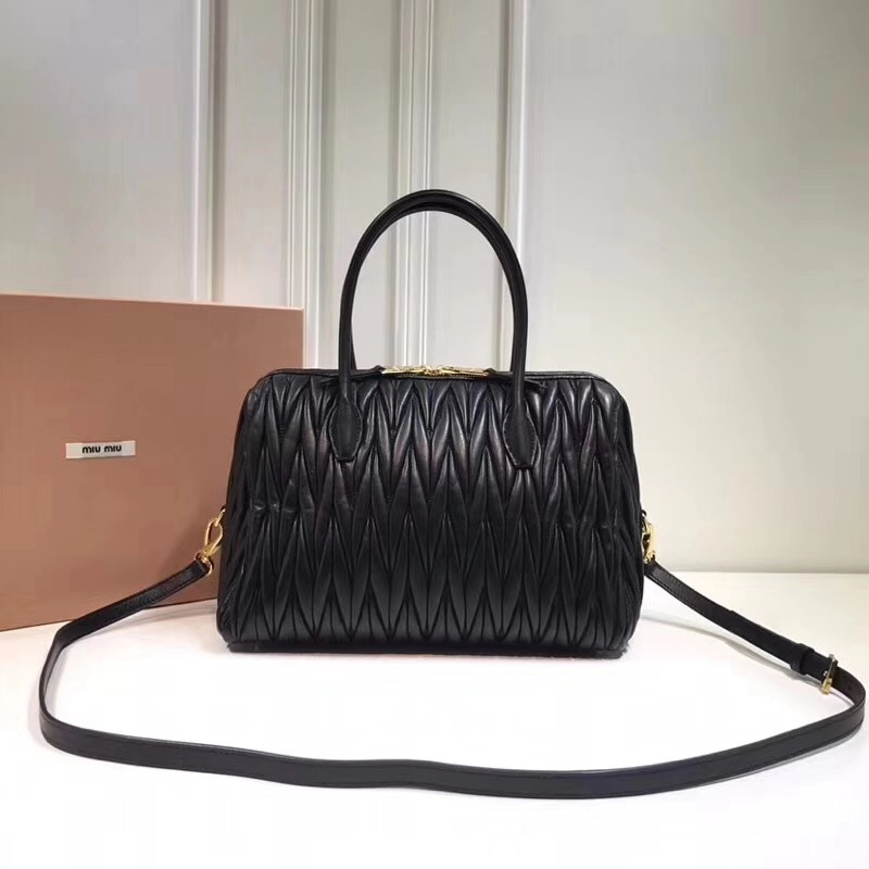 5BB033 MIUMIU繆繆 專柜新款 TOP HANDLE 軟羊革手提包 黑色