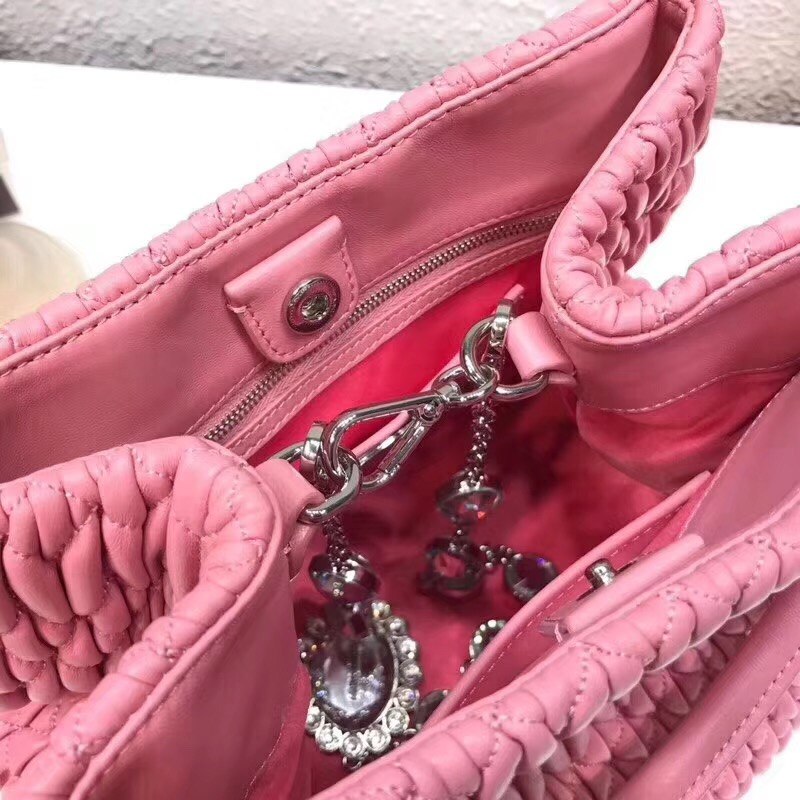 5BE896 MIUMIU繆繆 專柜新款 褶皺羊皮 水鉆鏈條 手提包 粉色