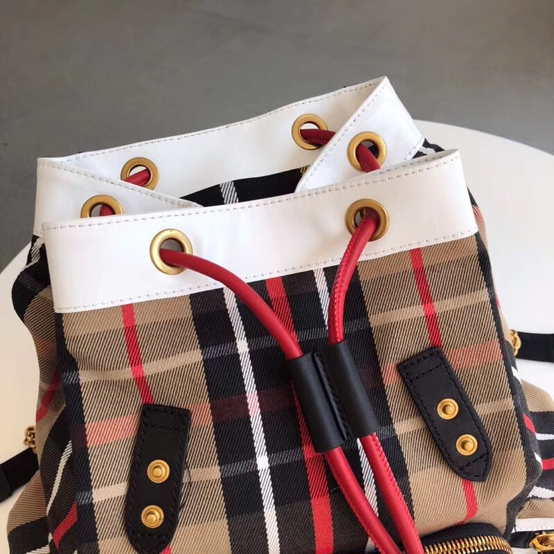 Burberry背包 巴寶莉軍旅背包 巴寶莉軍包 博柏利尼龍包 格紋色調