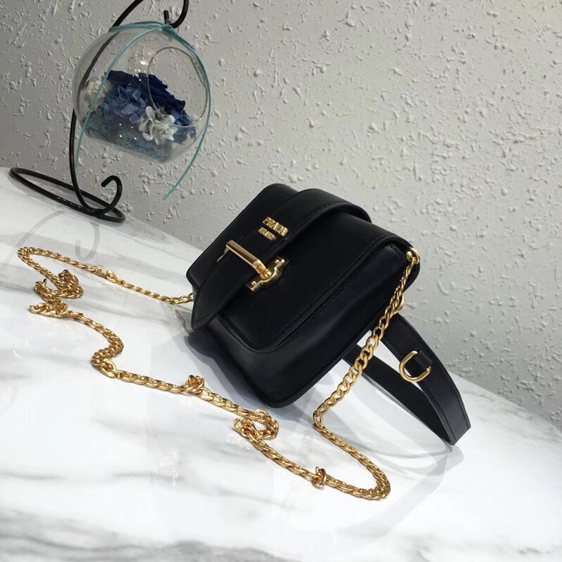 1BL004 Prada Cahier 專柜新款 小牛皮 多功能包 普拉達(dá)腰包 黑色