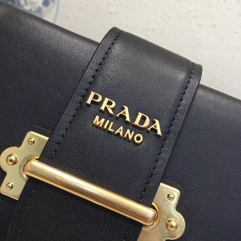 1BL004 Prada Cahier 專柜新款 小牛皮 多功能包 普拉達(dá)腰包 黑色