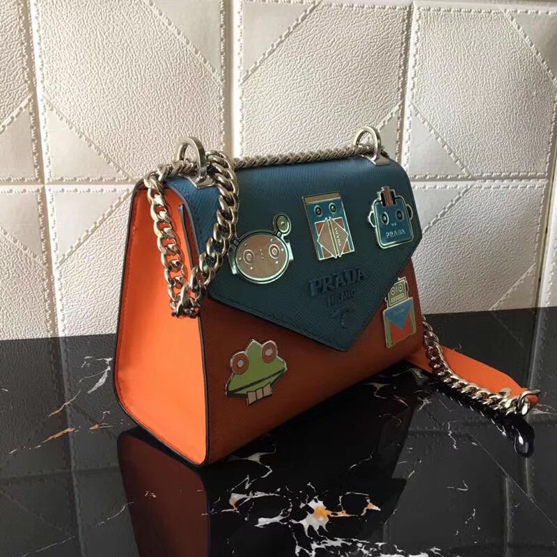 1BD127 Prada普拉達(dá) Monochrome 十字紋牛皮 信封鏈條包 海藍(lán)配木瓜色