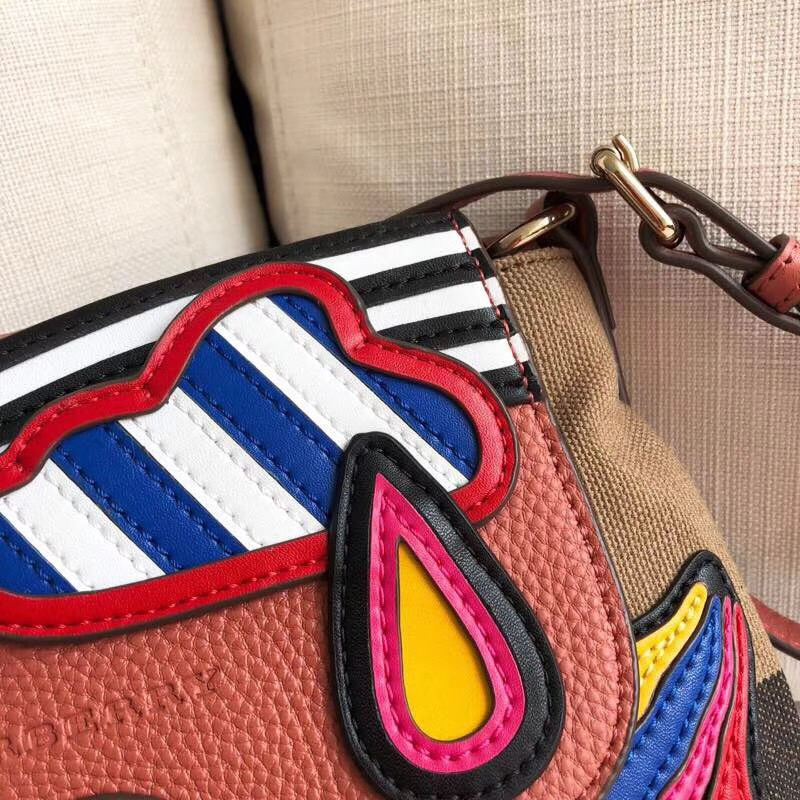 Burberry巴寶莉 帆布 休閑大容量 涂鴉 斜跨單肩包 橘紅色