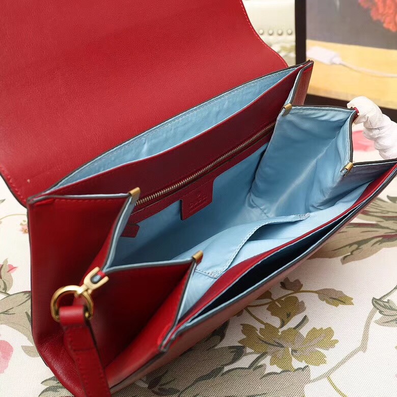 527857 GUCCI 2018秋冬 咆哮虎頭裝飾 翻蓋 肩背包 紅色