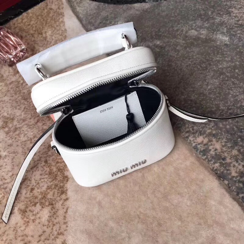 5BH123 MIUMIU繆繆 專柜最新款 小號 山羊皮 手提單肩包 白色