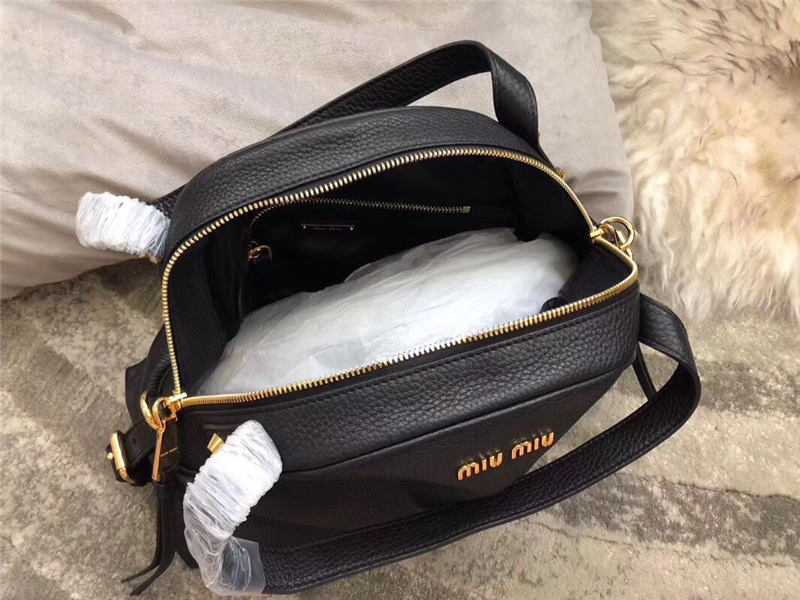 5BB034 MIUMIU繆繆 專柜新款 中號 小牛皮 梯形 手提單肩包 黑色