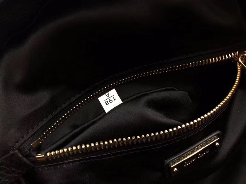 5BB034 MIUMIU繆繆 專柜新款 中號 小牛皮 梯形 手提單肩包 黑色