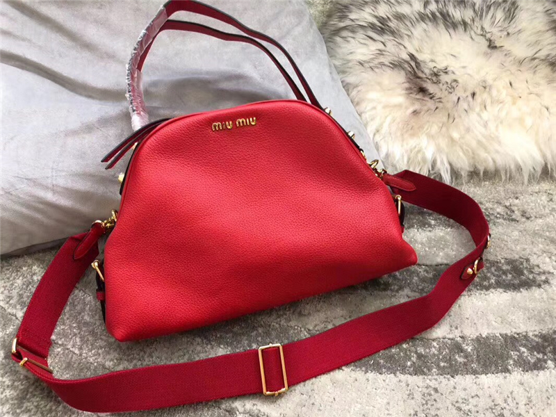 5BB034 MIUMIU繆繆 專柜新款 中號 小牛皮 梯形 手提單肩包 紅色