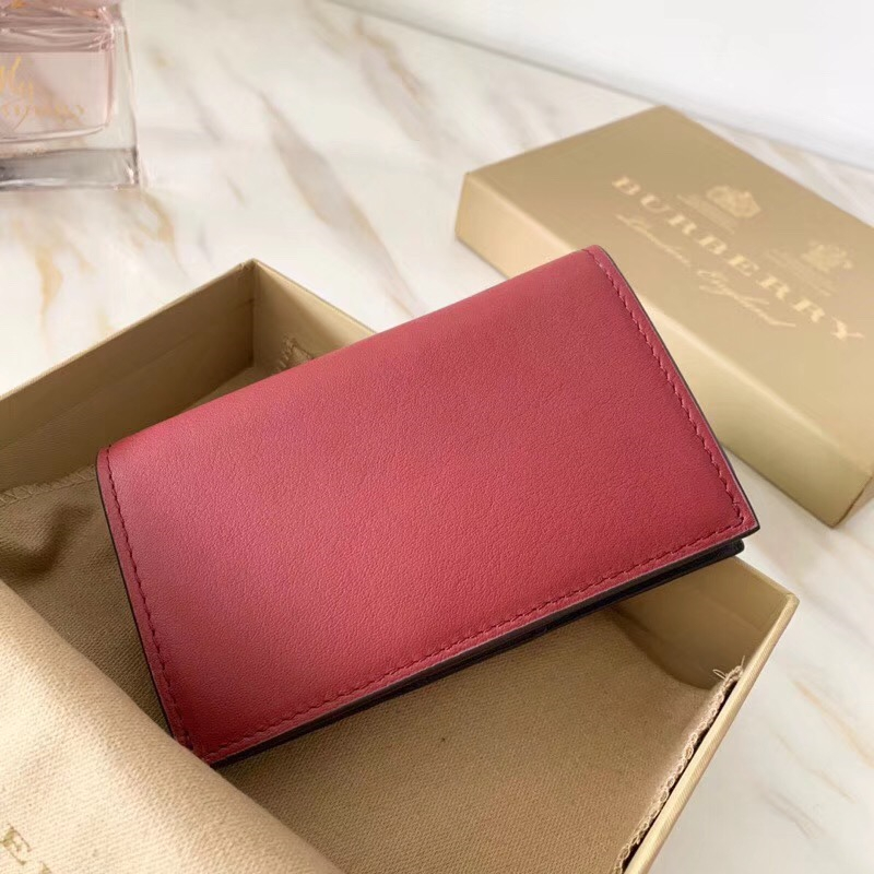 Burberry巴寶莉 全皮壓花徽章 雙折中長款 拼色錢夾 酒紅拼藍