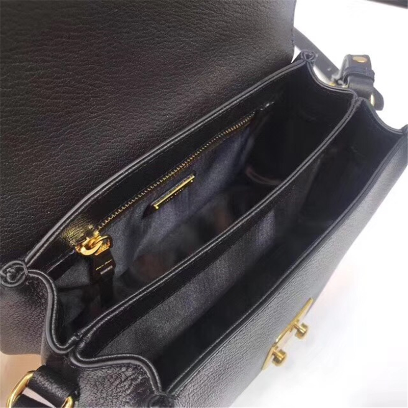 5BD113 MiuMiu女包 繆繆手袋 翻蓋鎖扣 進(jìn)口山羊皮肩包 黑色