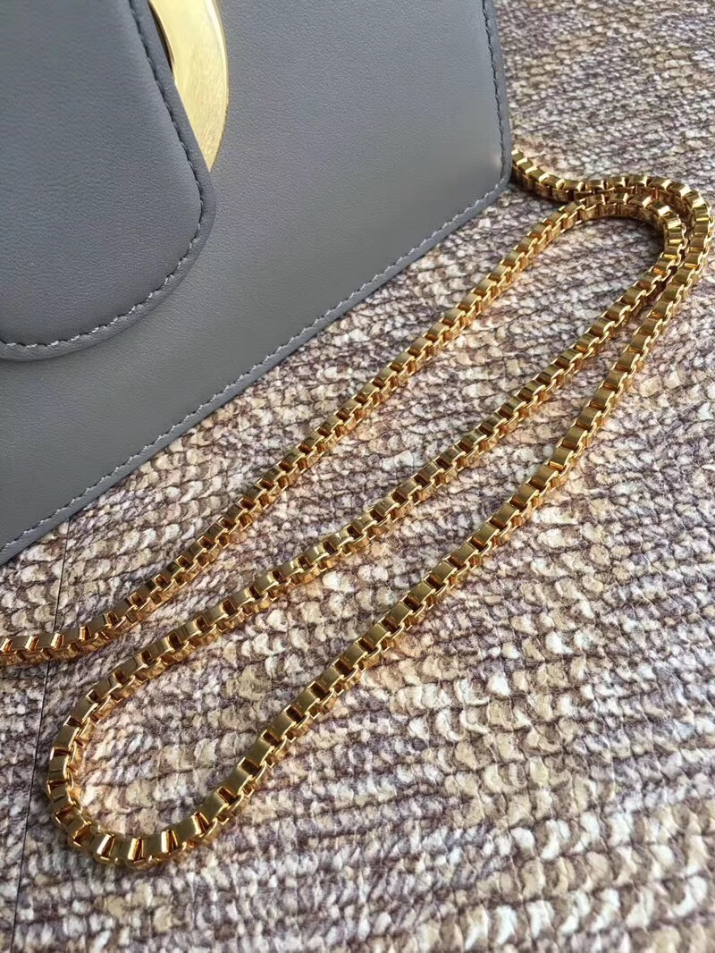 21F893 Ferragamo手包 半環搭扣 菲格拉慕女包 小牛皮 中號 翻蓋鏈條包 灰藍