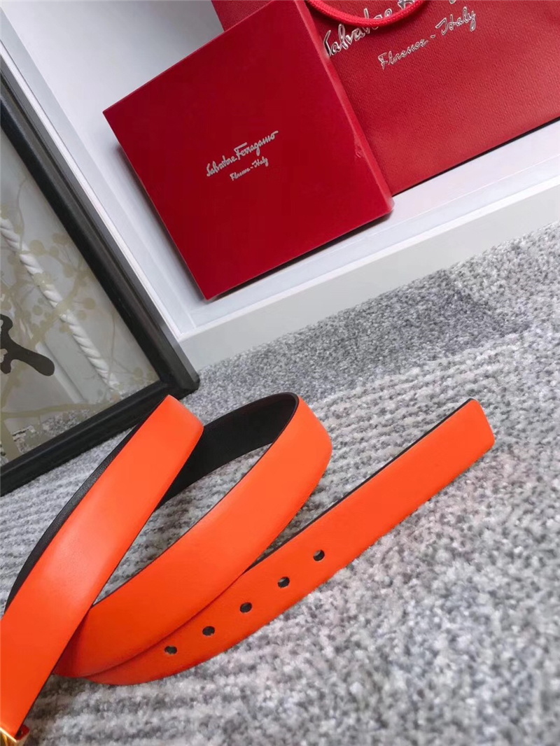 23B559 Ferragamo腰帶 Gancini標識 雙面皮色 菲拉格慕女款腰帶 橙色