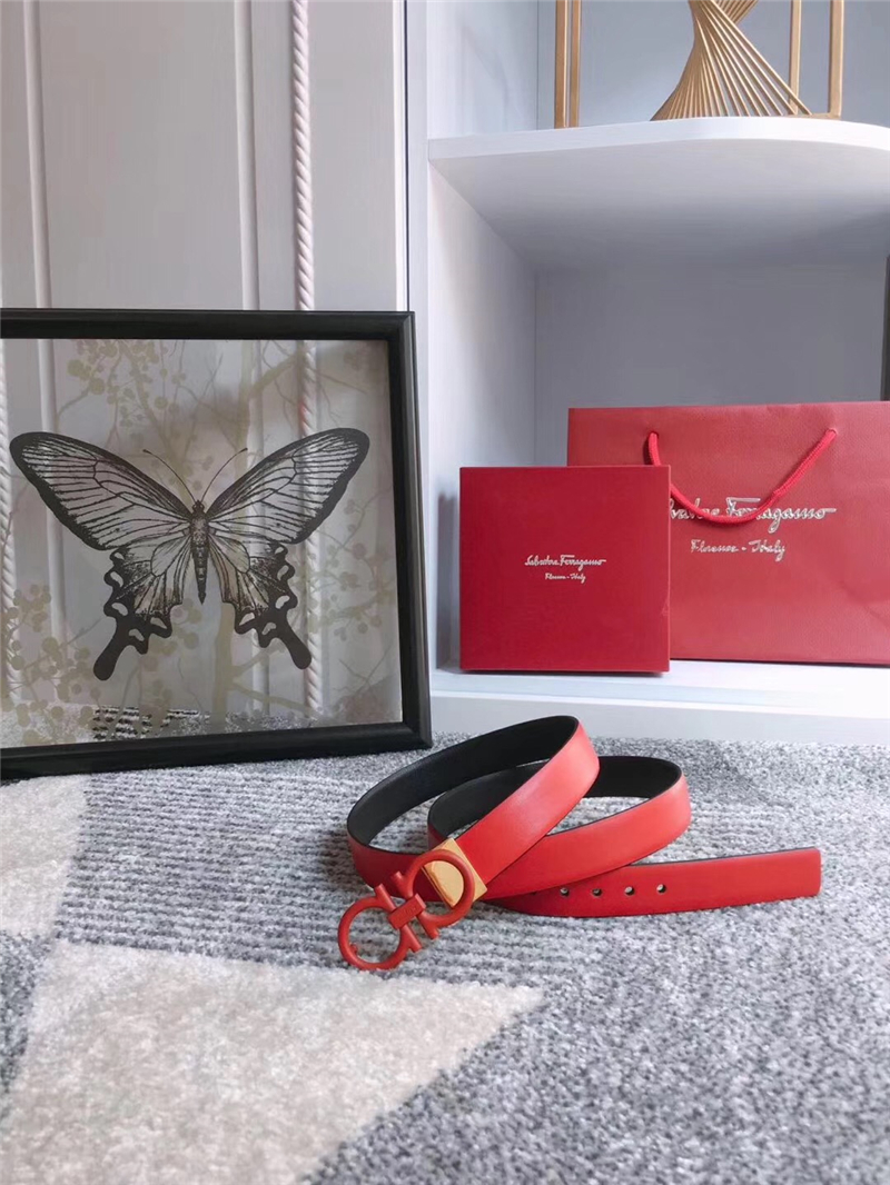 23B559 Ferragamo腰帶 Gancini標識 雙面皮色 菲拉格慕女款腰帶 紅色
