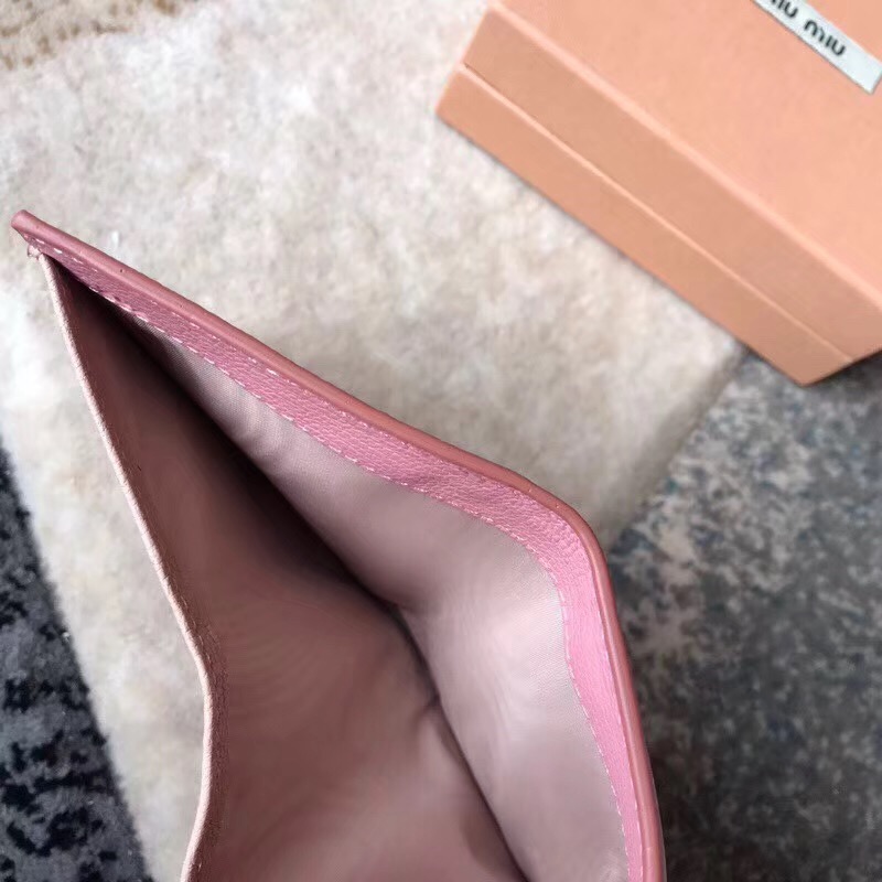 5MH014 MiuMiu錢包 繆繆拼色錢夾 進口牛皮山羊紋 三折信封短款錢包 粉色