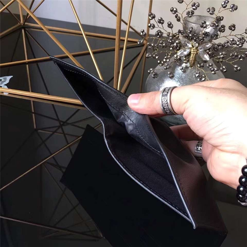 660417 Ferragamo菲格拉慕 進口牛皮 兩折 短款男款錢包 黑色