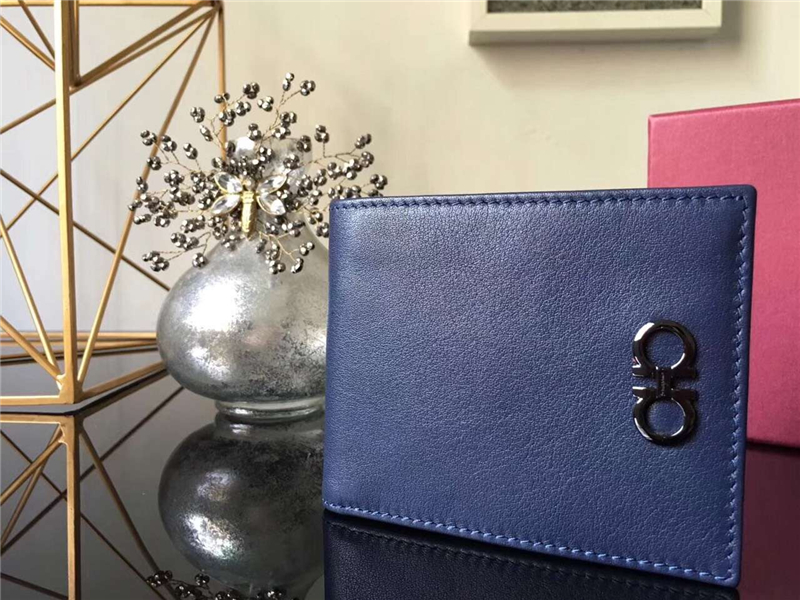 660417 Ferragamo菲格拉慕 進口牛皮 兩折 短款男款錢包 藍色