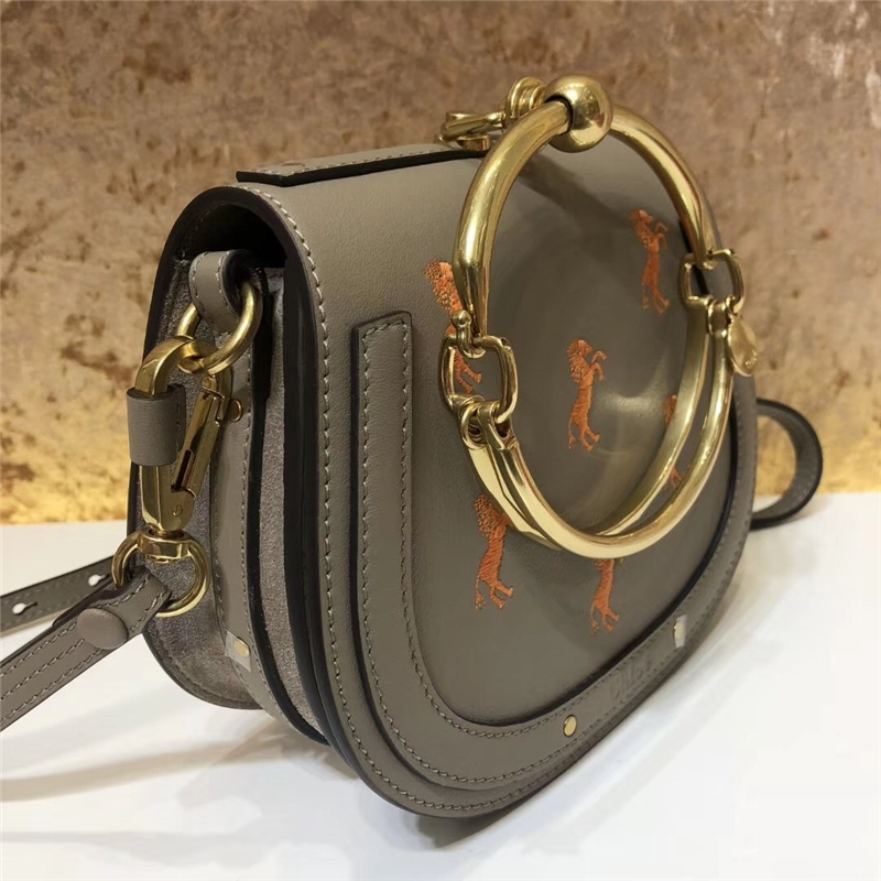 Chloe Nile IT包 進(jìn)口牛皮 小號(hào) 小馬刺繡圖案 手鐲式提手 珂洛伊手袋 灰色
