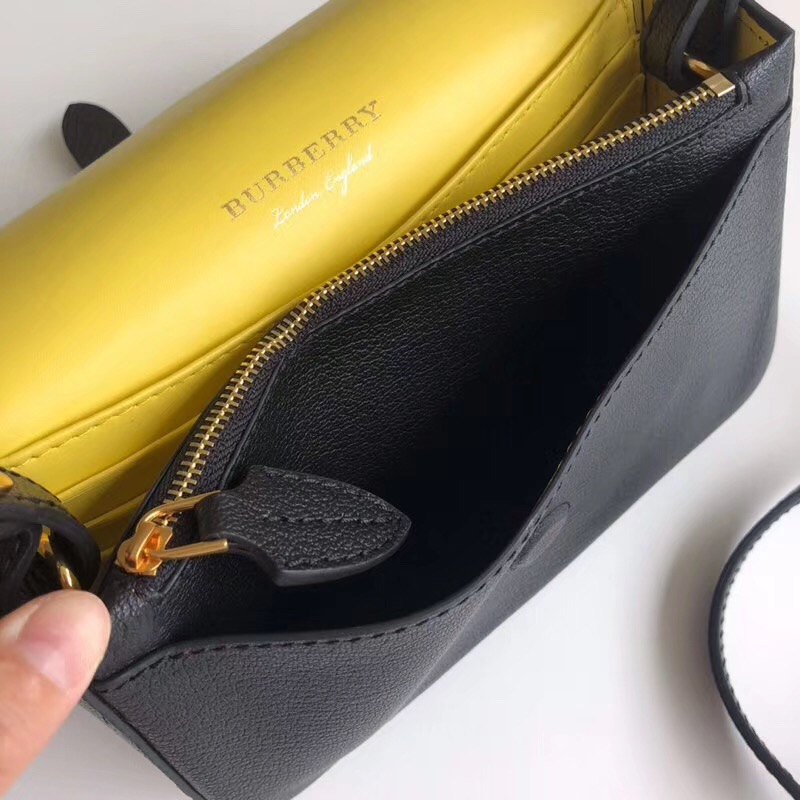 Burberry手袋 牛皮 巴寶莉女包 翻蓋騎士盾牌扣 巴寶莉小方包 黑色