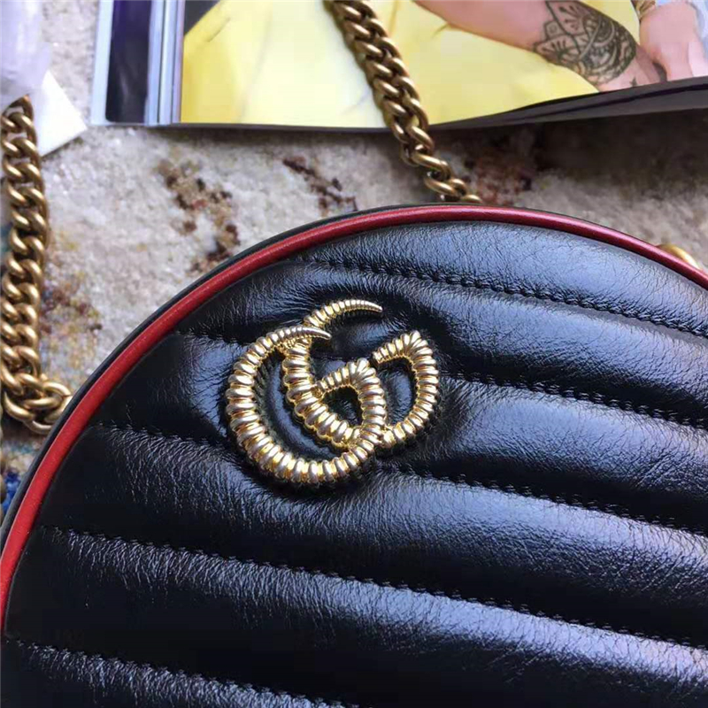 550154 Gucci手袋 GG Marmont 斜紋絎縫皮革 圓形 Gucci迷你肩背包 黑色